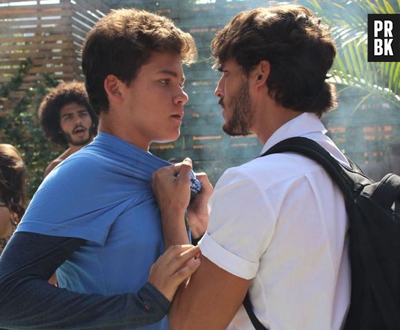 Um dos mais briguentos de "Malhação" é Roger, vivido por Brenno Leone
