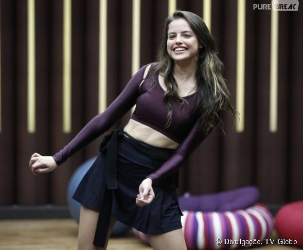 Na "Dança dos Famosos 2015": Agatha Moreira se joga no funk e vai mandar beijinho no ombro para as inimigas