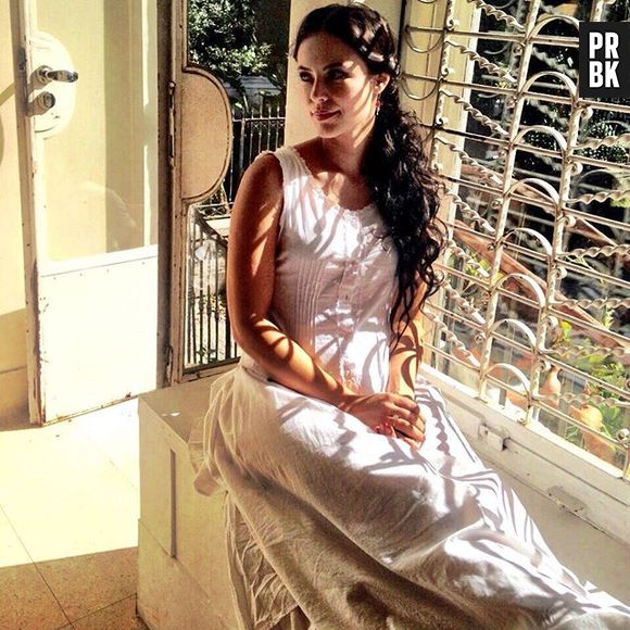 Paolla Oliveira vive a personagem Melissa na novela "Além do Tempo", da Globo