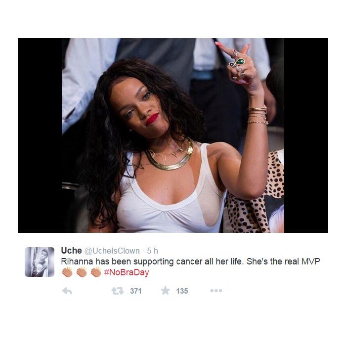 Uma das que mais ganhou fotos marcadas no #NoBraDay foi a Rihanna