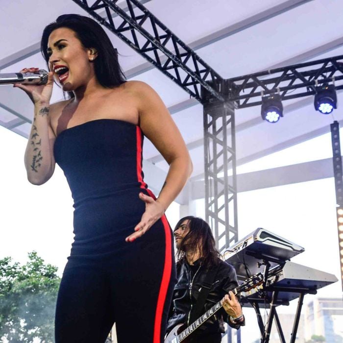 Demi Lovato cantou os hits &quot;Confident&quot; e &quot;Cool for The Summer&quot; em show no Brasil
