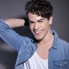 Sam Alves inicia nova fase na carreira no clipe da faixa "Esse Mistério"