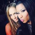 Nicki Minaj e Jenifer Lopez fazendo as meigas na selfie