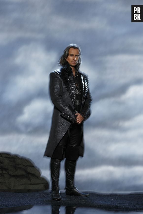 Em "Once Upon a Time", Rumple (Robert Carlyle) é o único que não está ameaçado, já que ele está morto (ou pelo menos é o que todos pensam)!