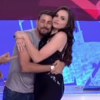 Cauã Reymond e Monica Iozzi ficam agarradinhos no "Vídeo Show"!