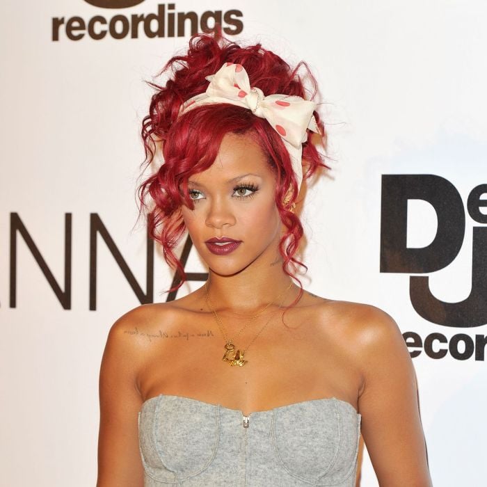 Rihanna conseguiu ficar linda, básica e sexy em 2010, tudo ao mesmo tempo. Não é qualquer um que consegue isso, né?