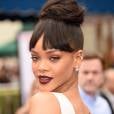 Rihanna apostou em estilo mais clássico em 2015