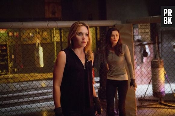 Em "The Originals": Cami e Hayley são surpreendidos por visitante inesperado