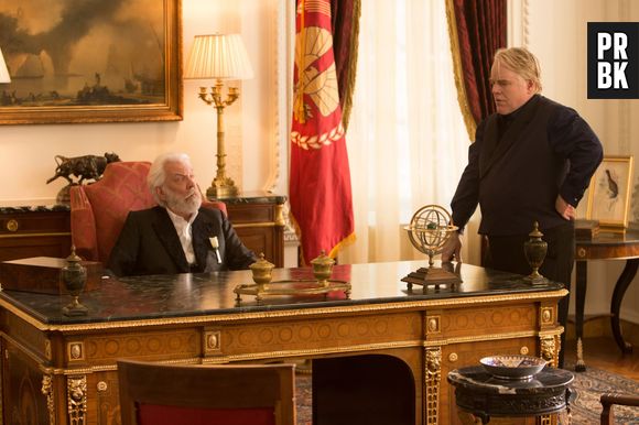 Philip Seymour Hoffman atuou ao lado de Donald Sutherland em "Jogos Vorazes: Em Chamas"