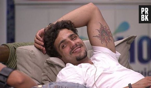 Com 68% dos votos, Junior é o oitavo eliminado do "BBB14" e deixa a casa na noite desta terça-feira, 11 de fevereiro de 2014