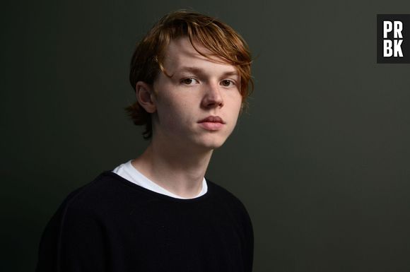 Emma Roberts se envolve com o personagem de Jack Kilmer no drama "Palo Alto" (2013)