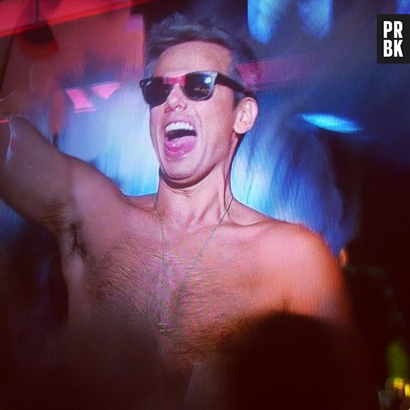 Peladão em "Amor e Sexo", Otaviano Costa se empolgou com a sua performance sensual