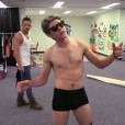 Jason Derulo mostra One Direction se divertindo em vídeo para "Talk Dirty"