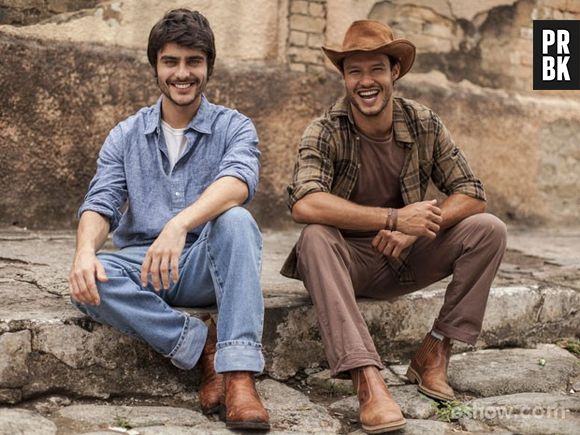 Apesar de serem amigos na vida real, Nando Rodrigues e Guilherme Leicam interpretam personagens adversários na novela "Em Família"