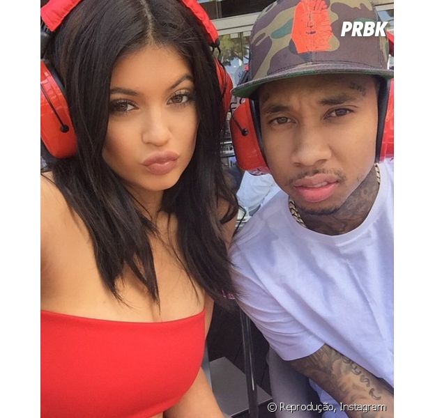 Kylie Jenner e Tyga reatam namoro e publicam momentos fofos no Snapchat