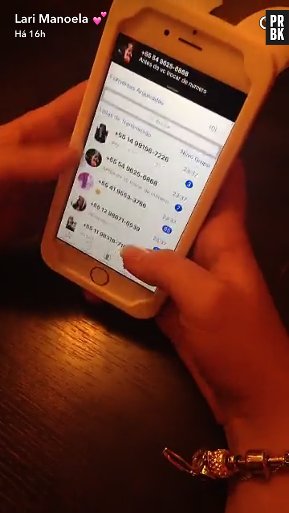 Larissa Manoela mostra quantidade de mensagens após ter número do celular vazado