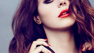 Lana Del Rey fala sobre o Brasil em música inédita vazada na web! Ouça "Super Movie"