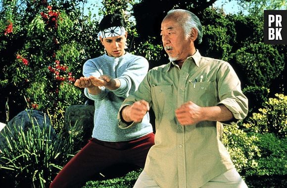 Ralph Macchio (Daniel LaRusso) e Pat Morita (Senhor Miyagi) no "Karatê Kid" original, de 1984