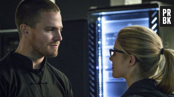 Como será que vai ficar o relacionamento de Oliver (Stephen Amell) e Felicity (Emily Bett Rickards) em "Arrow"?