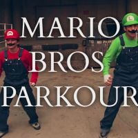 Como seria jogar "Super Mario" na vida real! Peraí, com acrobacias e tudo?!