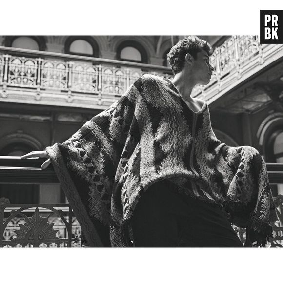 Shawn Mendes arrasa em novo ensaio fotográfico e aparece em fotos sensuais