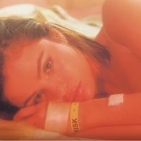 Selena Gomez aparece sensual no clipe de "Bad Liar" e recebe elogios dos fãs!