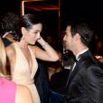 Durante o evento de gala, Joe Jonas conversou com a sua ex-namorada  Camilla Belle 