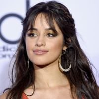 Camila Cabello fala sobre as dificuldades da carreira solo: "Há desafios, porém é mais divertido"