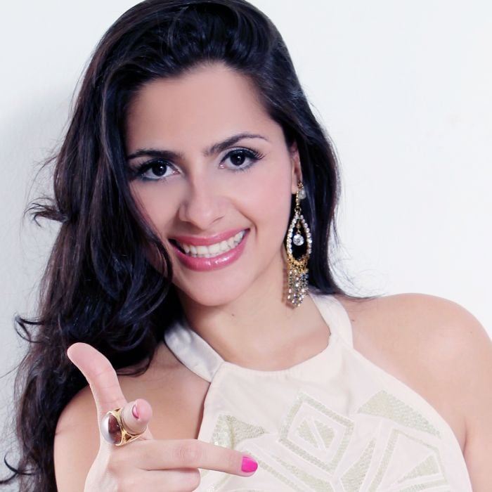Mira Callado lançará em breve seu primeiro CD solo após sua participação no &quot;The Voice Brasil&quot;!