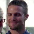 O relacionamento de Oliver (Stephen Amell) e Felicity (Emily Bett Rickards) vai dar um passo a frente em "Arrow"