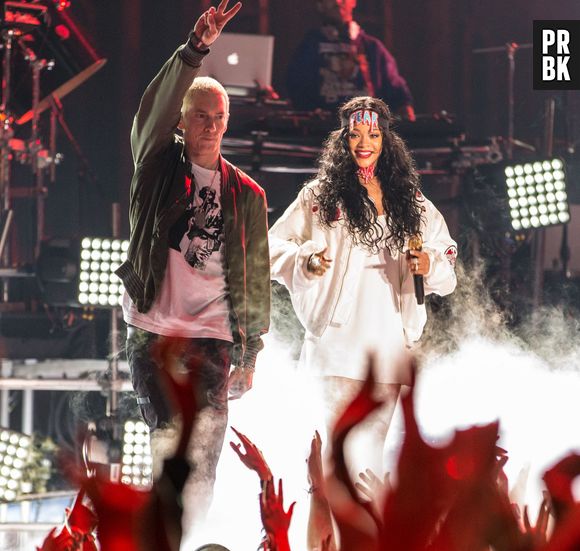 Rihanna e Eminem se apresentaram juntos no MTV Movie Awards 2014