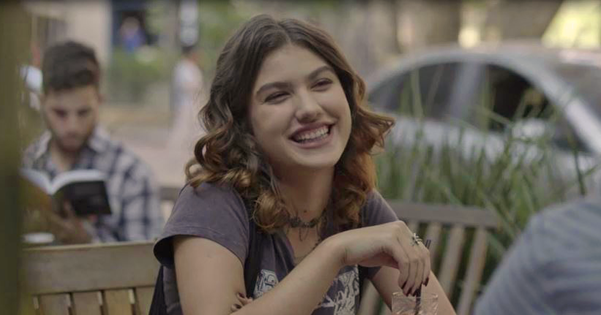 Films Et Séries Tv Avec Giovanna Grigio Novela "Malhação": Samantha (Giovanna Grigio) ajuda Juca a conquistar