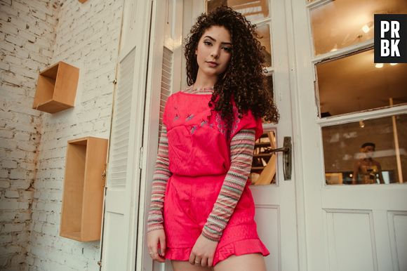 Graciely Junqueira tem um canal no Youtube incrível!