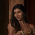  Em "O Outro Lado do Paraíso": Caetana (Laura Cardoso) diz que se Desireé (Priscila Assum) não contar para Juvenal (Anderson Di Rizzi) que é homem, ela mesma contará 