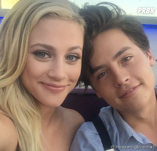 Lili Reinhart e Cole Sprouse, a Betty e o Jughead de "Riverdale", se conheceram nas filmagens da série e acabaram se apaixonando na vida real!