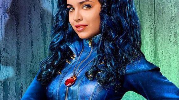 De "Descendentes 3": Sofia Carson grava música nova do filme e deixa fãs animados!