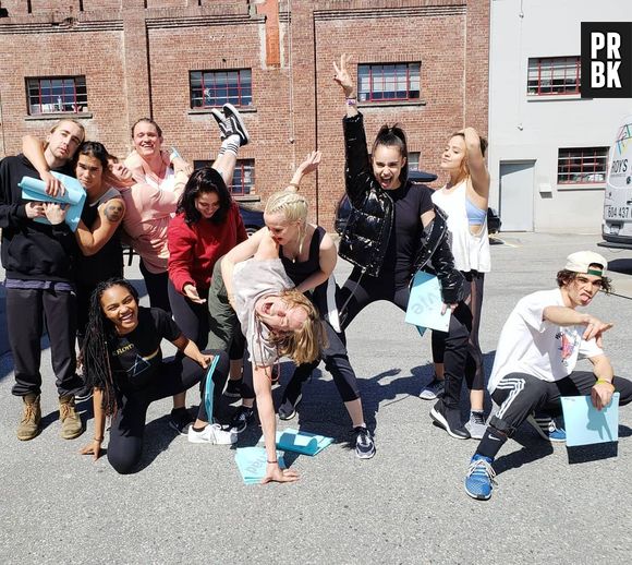 Sofia Carson, Dove Cameron e todo o elenco de "Descendentes 3" está ensaiando para o filme em Vancouver, no Canadá