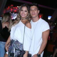 Arthur Aguiar está "extremamente feliz" pela gravidez de Mayra Cardi: "Sempre quis ser pai"
