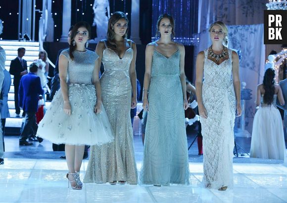 O primeiro especial de Natal de "Pretty Little Liars" divulgou sua primeira imagem!