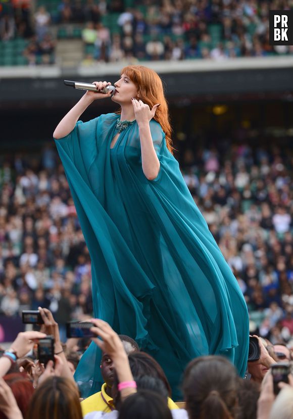 Outra artista que este ano se apresenta no evento é a poderosa Florence Welch, junto com sua banda Florence and the Machine, no sábado (14)