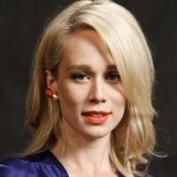 Mariana Ximenes fala sobre Aurora Lincoln, sua personagem sexy em "Joia Rara": "Um desafio"