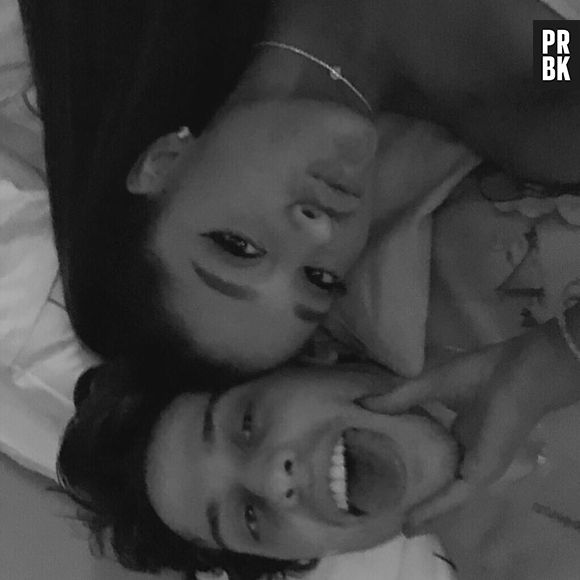 TMZ afirma que Pete Davidson proibiu Ariana Grande de vê-lo