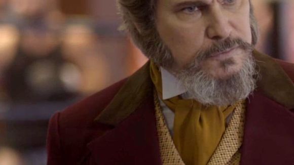 Samuca e Dom Sabino desmascaram Mariacarla e Lúcio na frente de todos em "O Tempo Não Para"