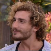 Paula, do "BBB19", causa o maior climão (pra variar) com Alan ao perguntar de Hana e Carol Peixinho