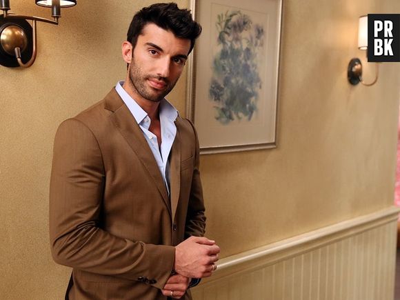 O Rafael Solano (Justin Baldoni) de "Jane the Virgin" quer saber se você já está pronto pra virar herdeiro do hotel Marbela