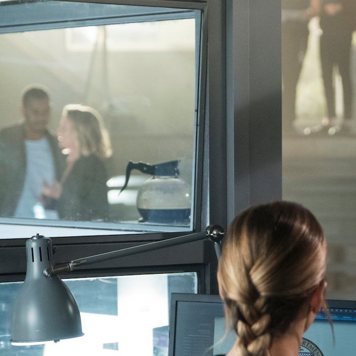 Chloe (Lauren German) ignora Lucifer (Tom Ellis) em vídeo promocional da 4ª temporada da série