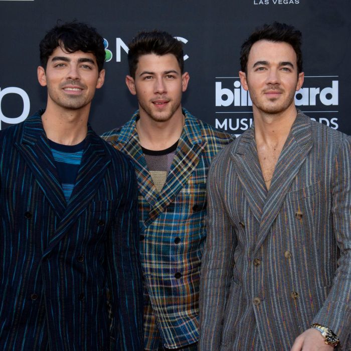 Jonas Brothers já anunciaram turnê e passaram por vários lugares
