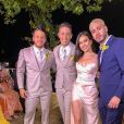 Flavia Pavanelli e Kevinho ficaram próximos durante toda a festa do casamento de Carlinhos Maia e Lucas Guimarães