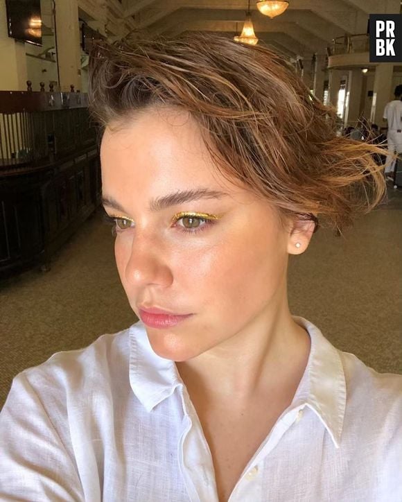 Alice Wegmann faz ensaio nu e diz que não tem pretensão de ser sexy ou provocador