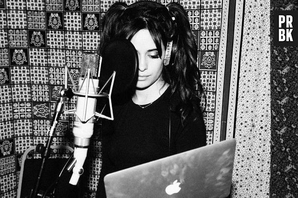 Camila Cabello revela que novo álbum terá 13 faixas